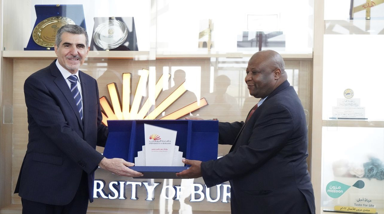 Buraimi University receives the Ambassador of Tanzania